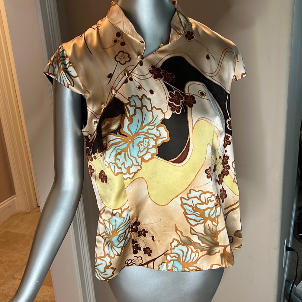 LAUNDRY blouse, size large.